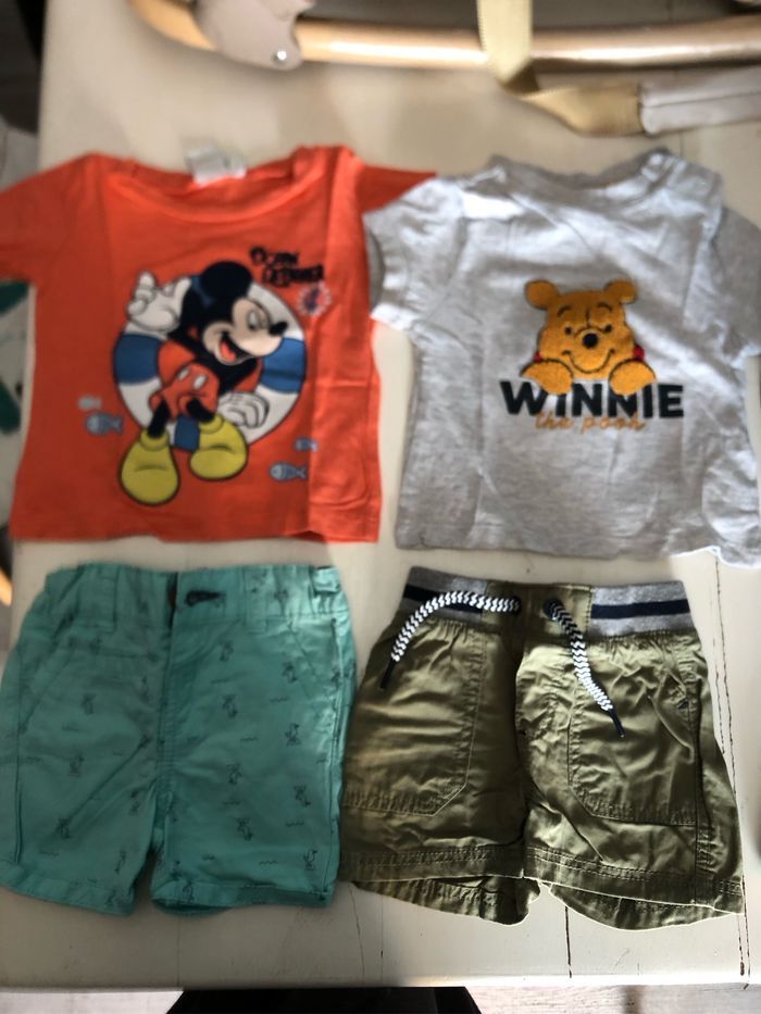 2 tee-shirts et 2 shorts 3 mois