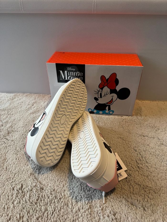 Basket Minnie mouse taille 39 - photo numéro 4