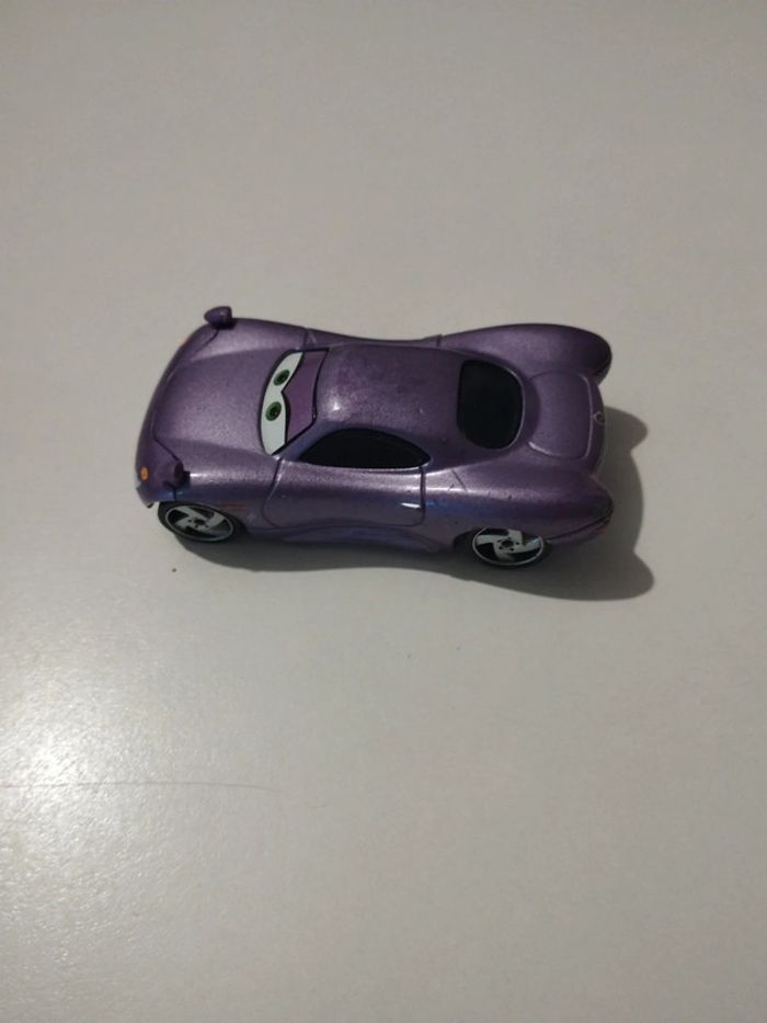 Voiture Cars violette - photo numéro 2