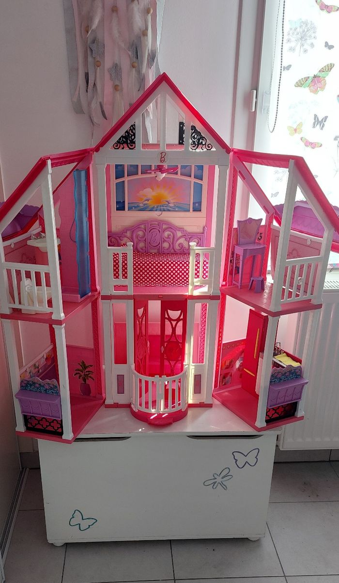 Maison Barbie  avec accessoires - photo numéro 3