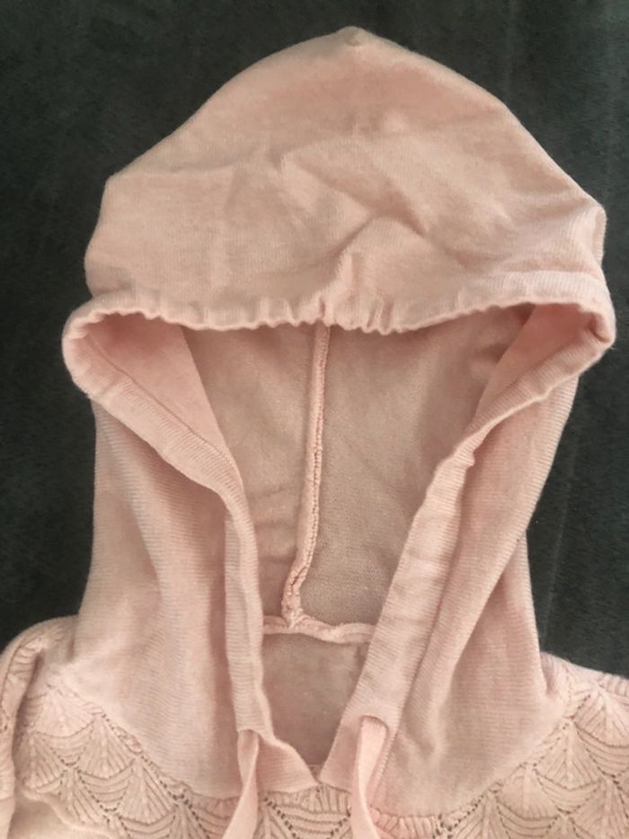 Pull rose à capuche XS ou S - photo numéro 3