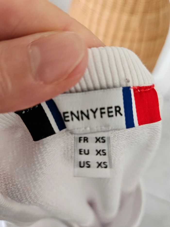 Tshirt mc femme Jennyfer taille XS chelo2 - photo numéro 7