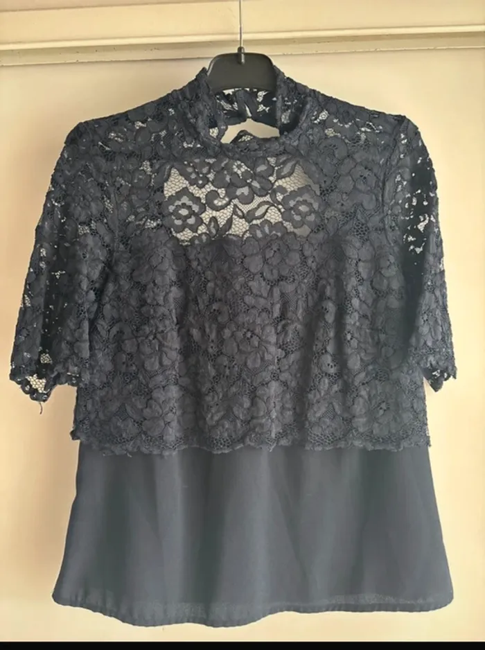 Blouse dentelle taille 36 📦 - photo numéro 3