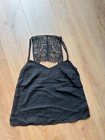 Haut dentelle noir