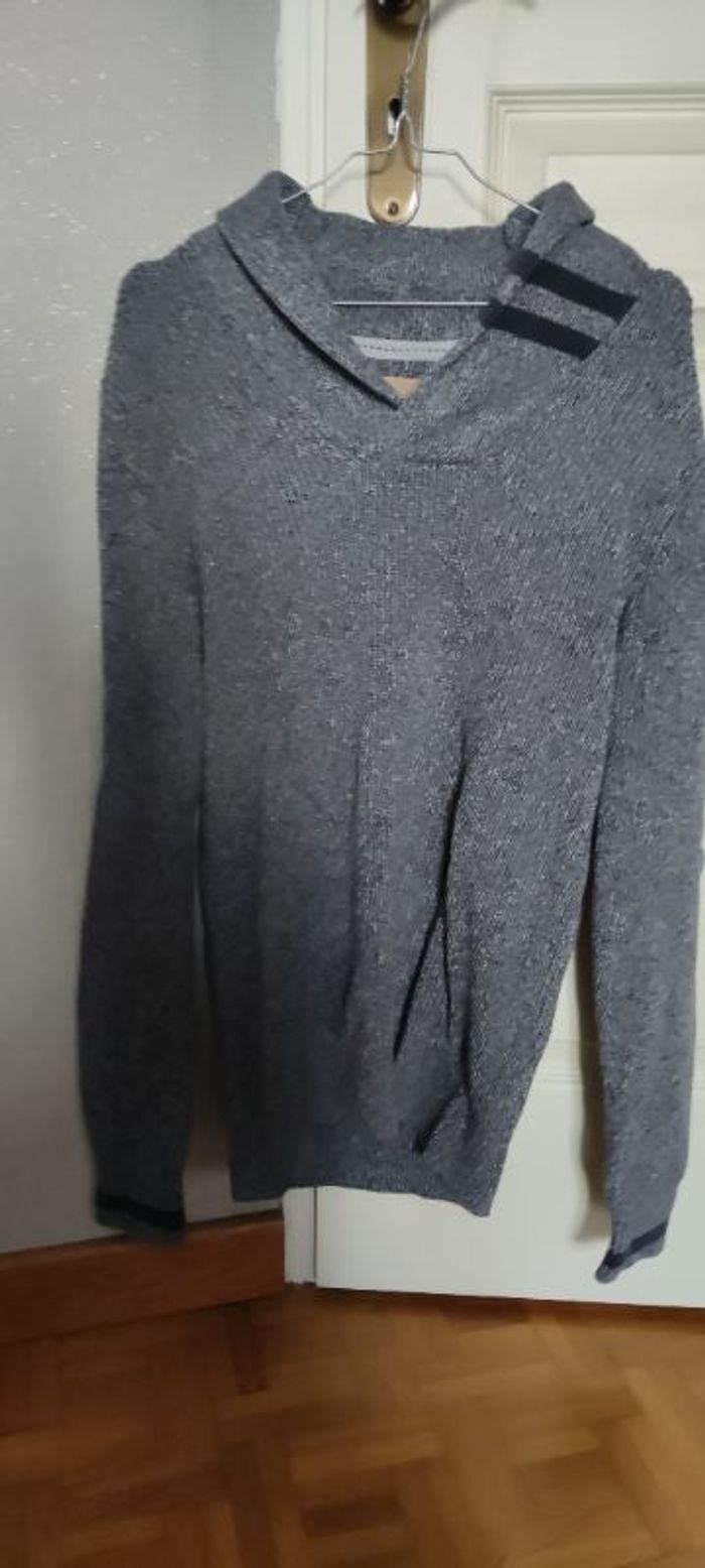 Pull avec col