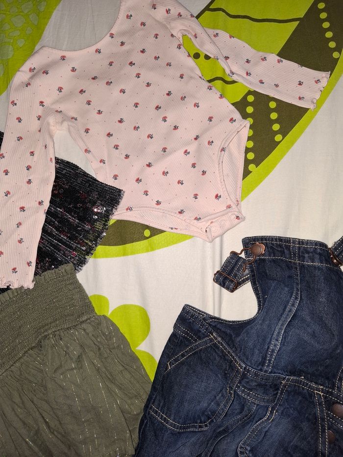 Lot de vêtements fille