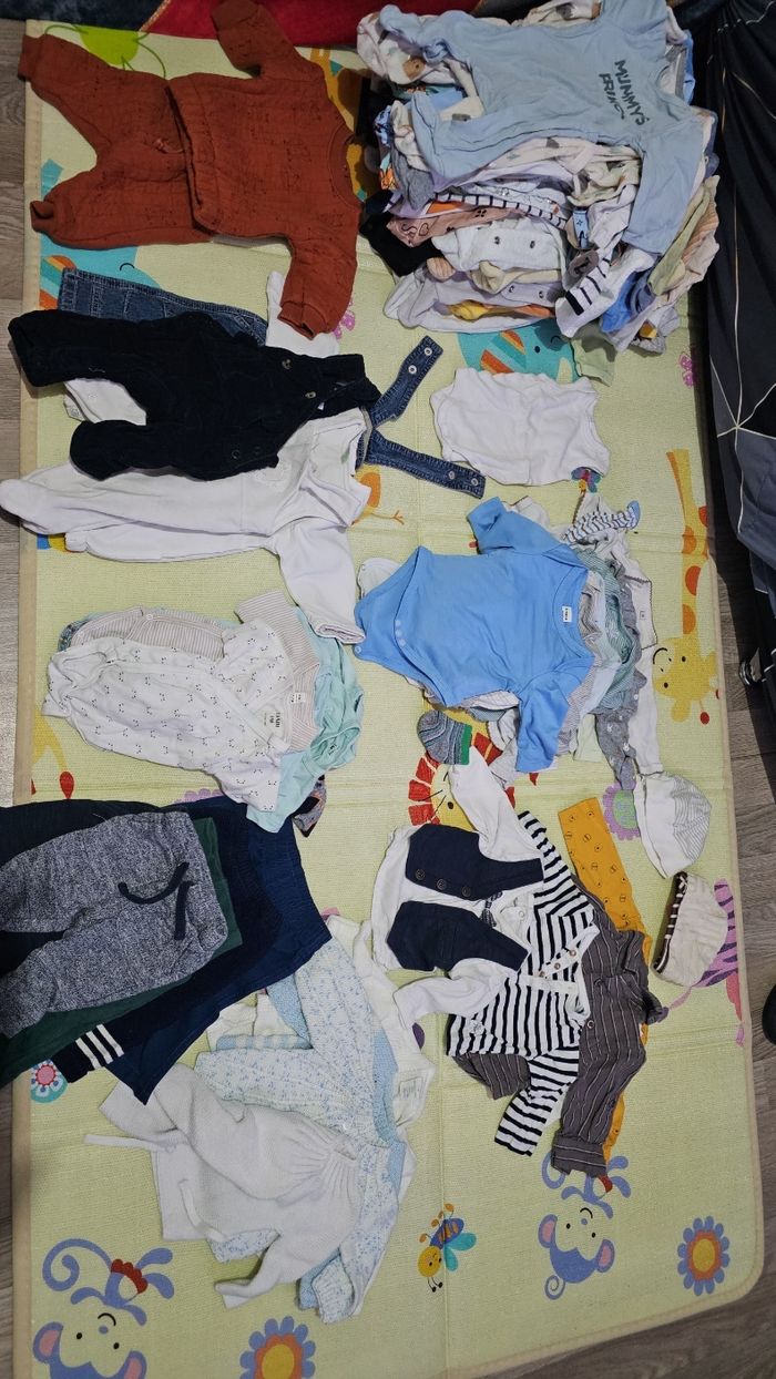 Lot de vêtements bébé garçon de 0 à 3 mois - photo numéro 2