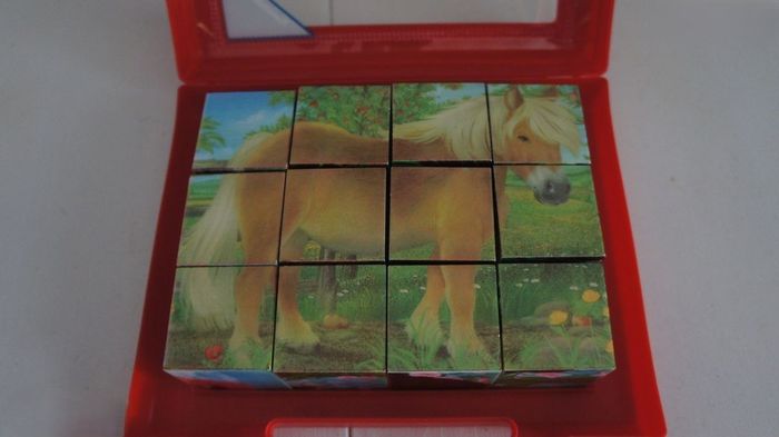 Boite de 12 cubes puzzle Ravenburger - photo numéro 4