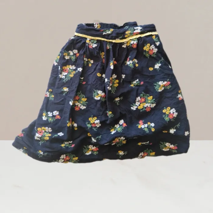 Magnifique short floral bleu marine - FPC - Taille 12 ans
