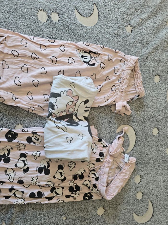 2 pantalons et 1 tee-shirt Minnie pyjama taille L - photo numéro 5