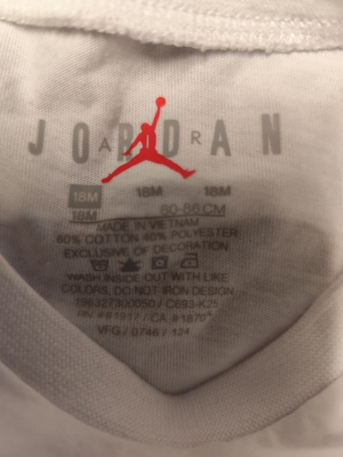 Ensemble 2 pieces Jordan 18mois neuf - photo numéro 5