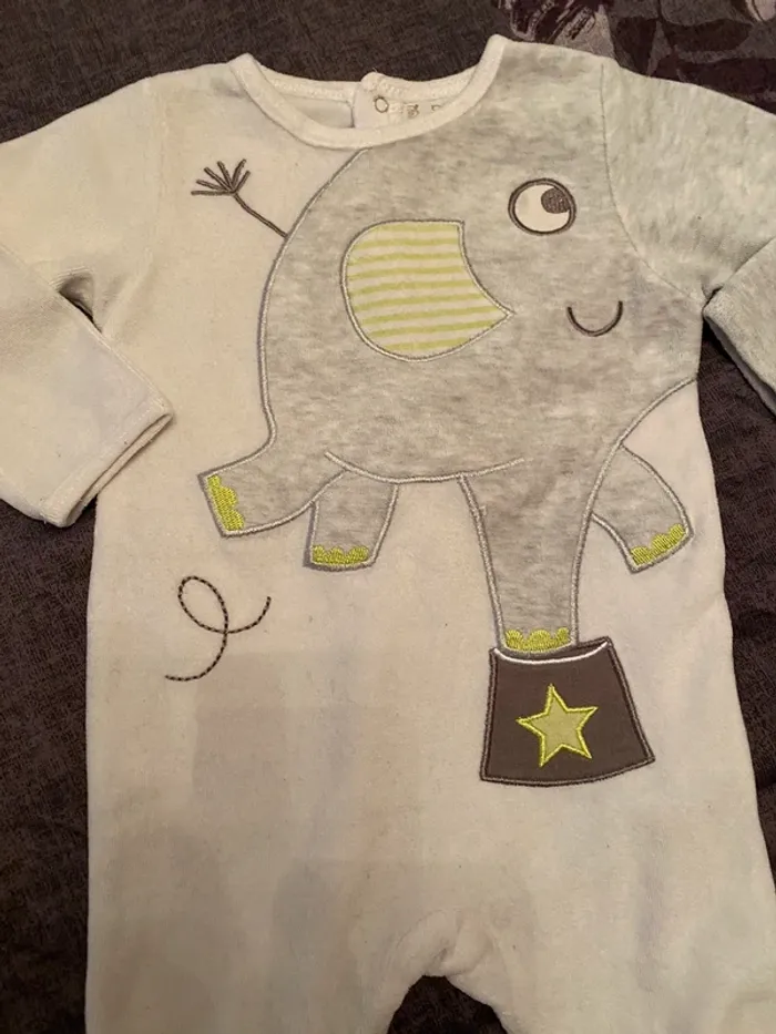 Pyjama velours bébé 18 mois - photo numéro 4