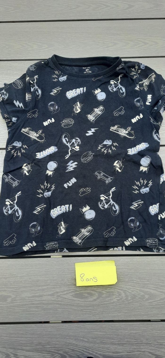 T-shirt 8 ans - photo numéro 1