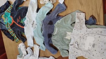 Lot vêtements bébé garçon – Taille 1 mois
