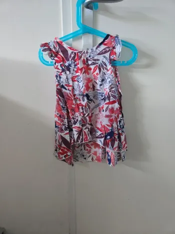 T-shirt fille taille 4ans gemo