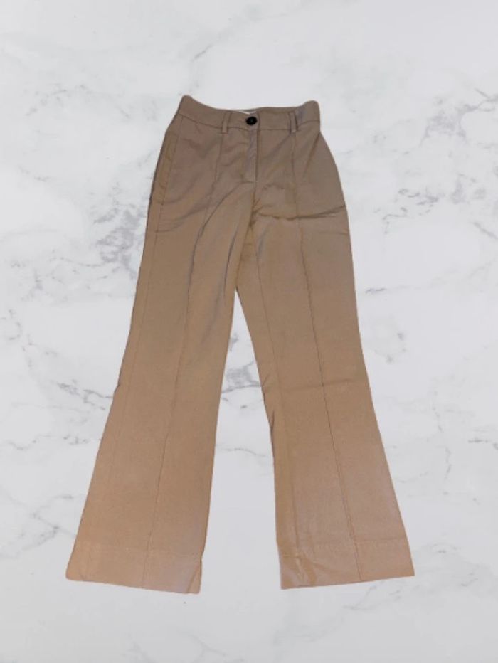 Pantalon beige bershka