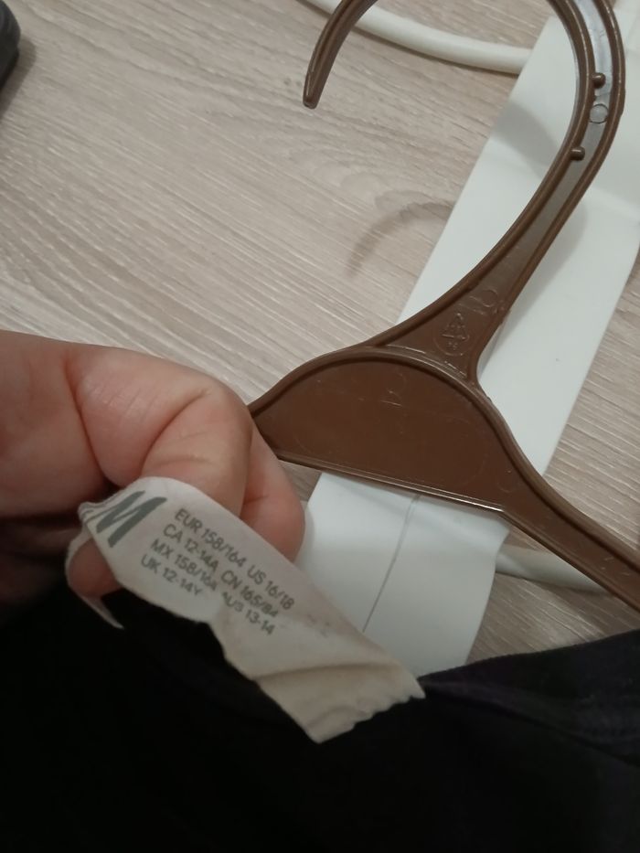 Tee-shirt H&M noir et multicolore - photo numéro 3