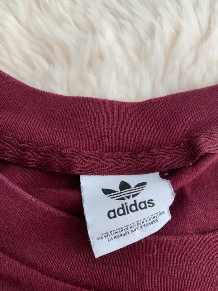 T shirt Adidas mixte  en parfait état - photo numéro 2