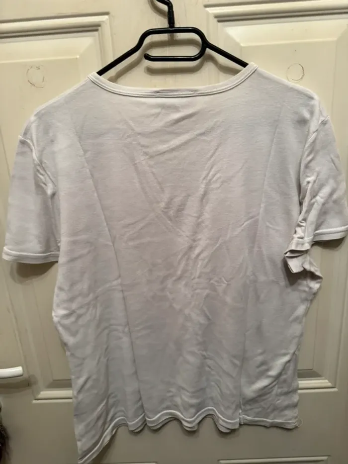 Tee-shirt Marque Armand Thiery taille 5 - photo numéro 2