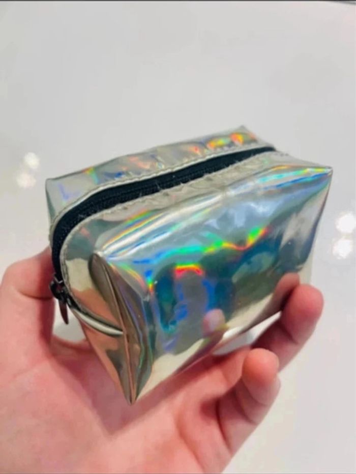 Sublime petite pochette holographique argenté h€m Très bon état • H&M - photo numéro 3