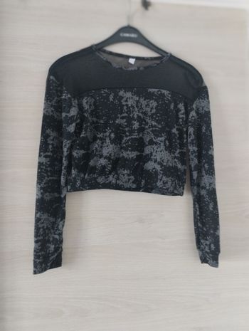 T-shirt court taille 11/12 ans