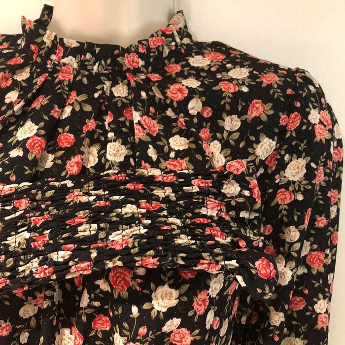 Robe fleurs  noir rose crème  beige taille S shein - photo numéro 12