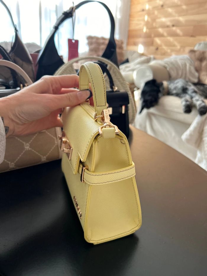 Mini sac à main. Prix non négociable. - photo numéro 2