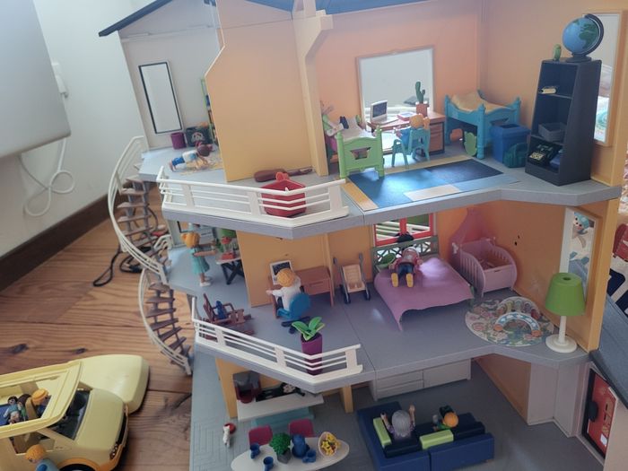 Maison playmobile + étage supplémentaire