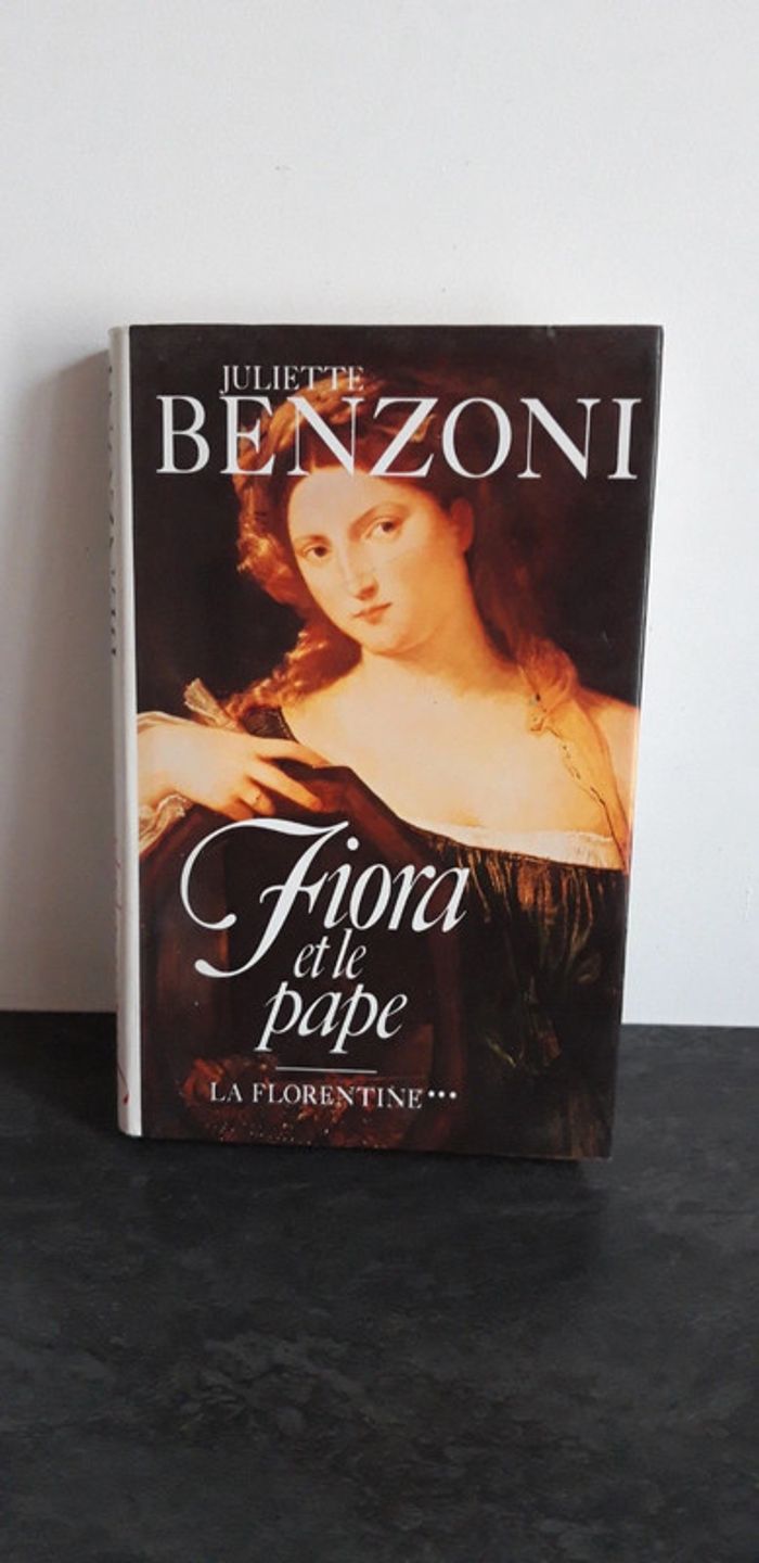 Fiora et le Pape
