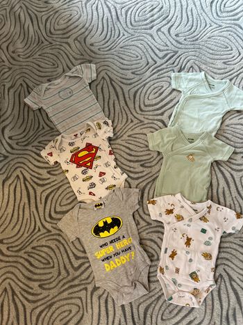 Lot de 6 bodys manches courtes 3 mois