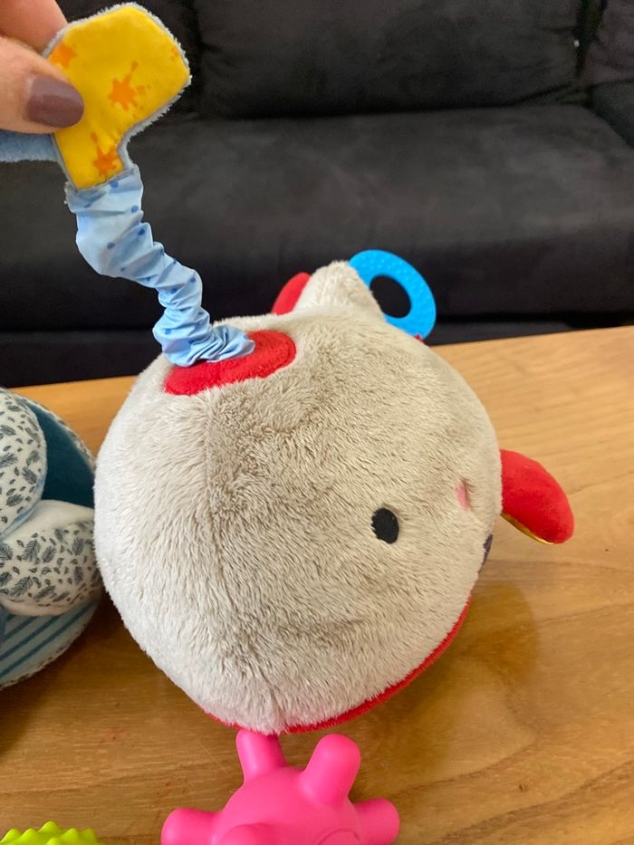 Lot jeux d’éveil et sensoriels - photo numéro 3