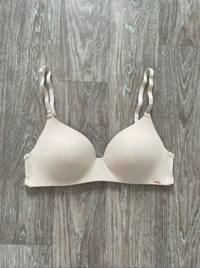 Soutien-gorge sans armatures