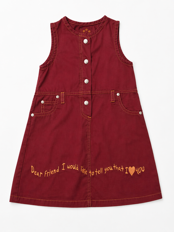 Robe rouge avec broderie, 3 ans. Très bonne qualité et peu portée. 