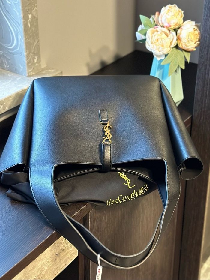 Yves Saint Laurent  Hobo - photo numéro 3