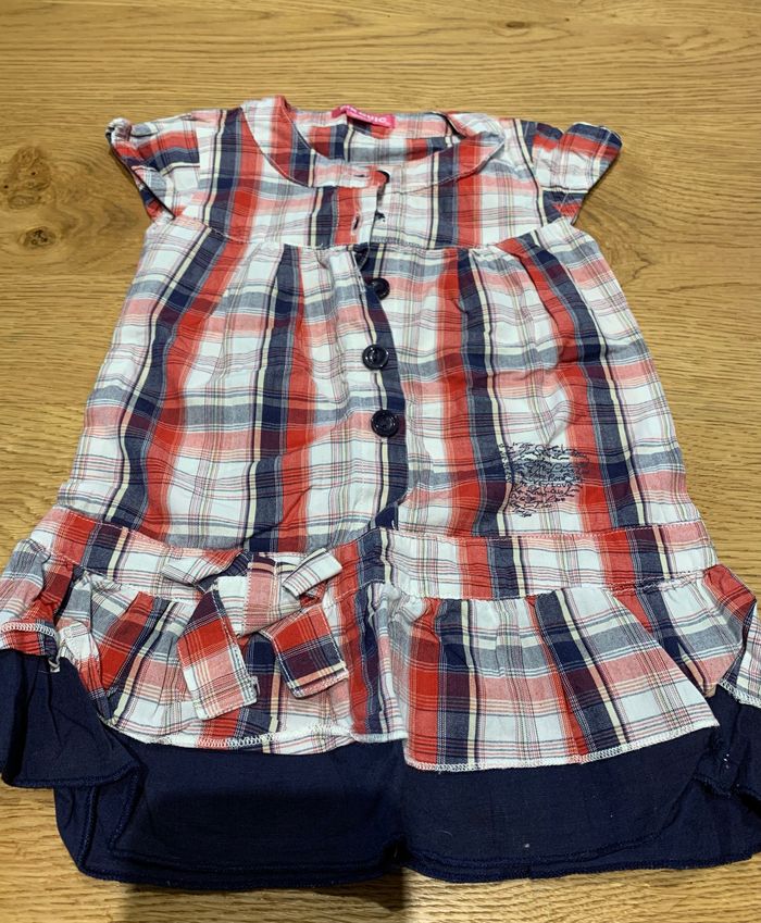Robe à carreaux