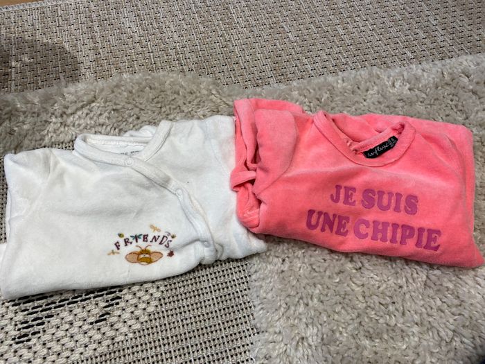 Lot 2 pyjamas