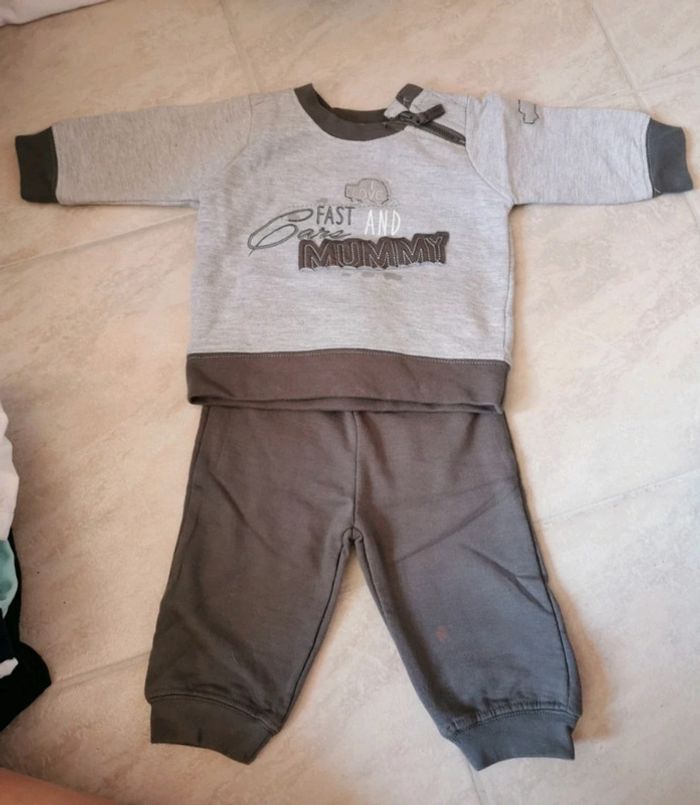 Ensemble jogging bébé garçon 4/6 mois neuf