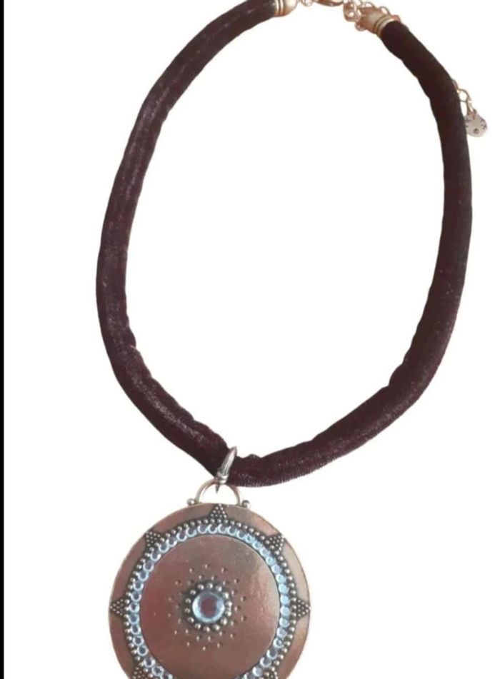 Collier ikita n°102