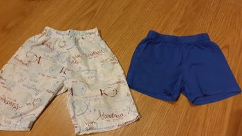 2 shorts légers 18 mois