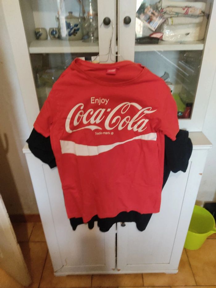 Tee coca-cola