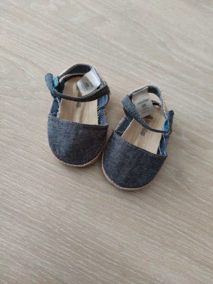 Chaussures souple bébé jeans sans semelle ouverte baby gap 6 12 mois