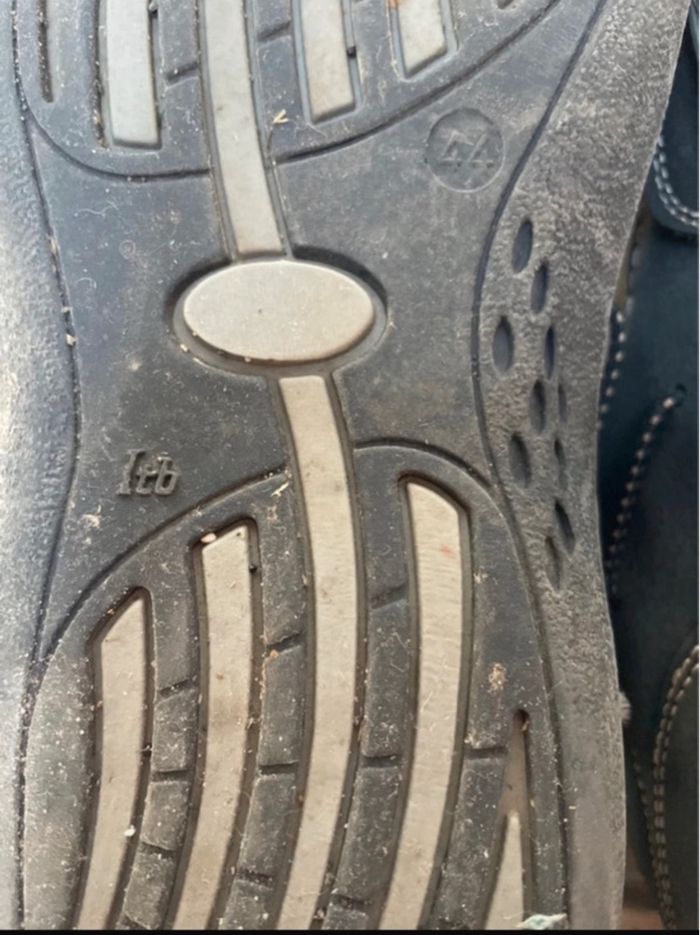 Chaussures grises - photo numéro 10