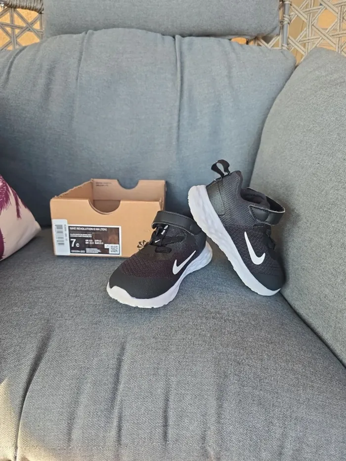7C / 23.5 Baskets Nike Revolution 6 - photo numéro 2