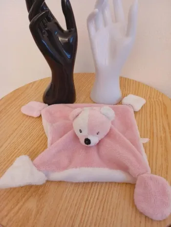 Doudou plat mouchoir Alphanova lapin rose bon état doudou