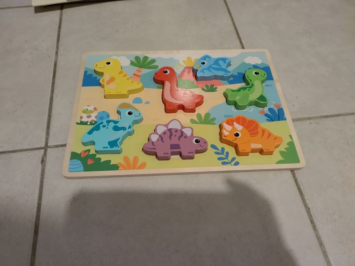 Puzzle encastrement dinosaures