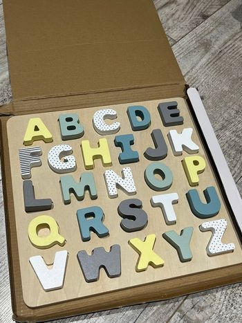 Puzzle lettres en bois vertbaudet
