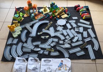 Grand circuit Chuggington + 6 figurines interactive + 1 wagon