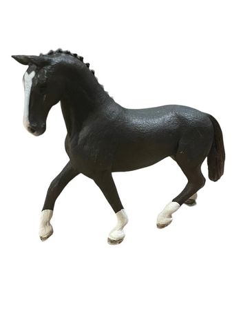 Figurine Schleich cheval Julent Hanovrienne Morelle N•13927