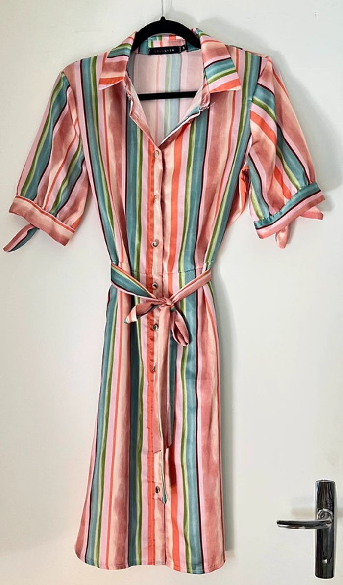 Robe à rayures avec ceinture Taille 38