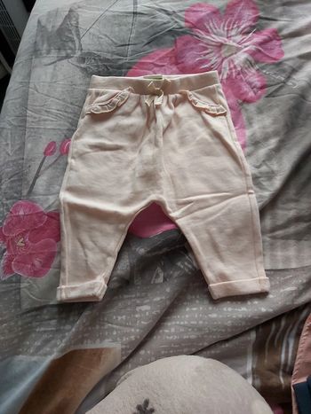 Pantalon taille 68cm 6mois tape à l oeil tao